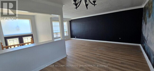 Building Photo - 166 Kennard Ave