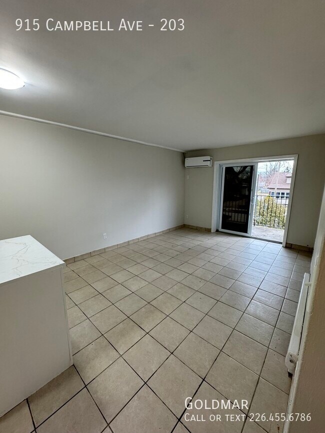 Photo du bâtiment - Newly Renovated One Bedroom Unit near the University!