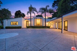 Building Photo - 999 Casiano Rd