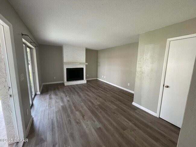 Foto del edificio - 97 Springwood Square