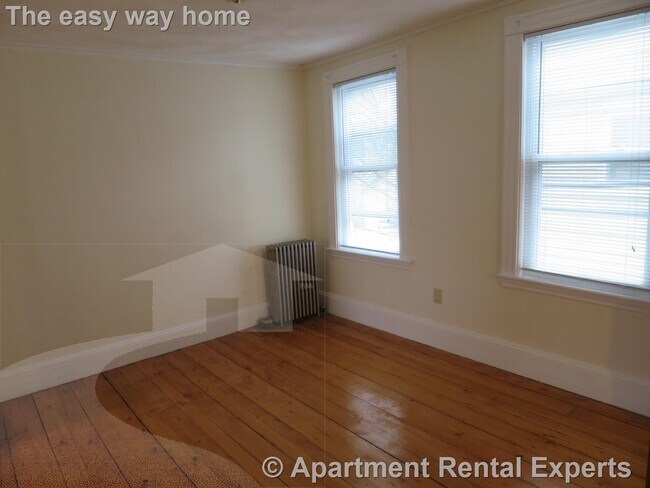 Building Photo - Walk to Porter or Harvard - 2 Bedroom - Pa...