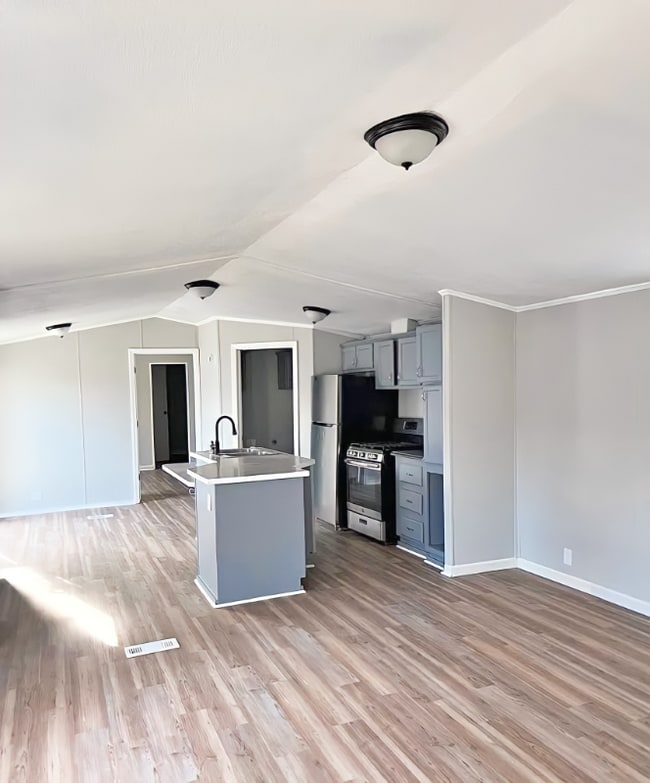 Building Photo - 110 N Michigan St