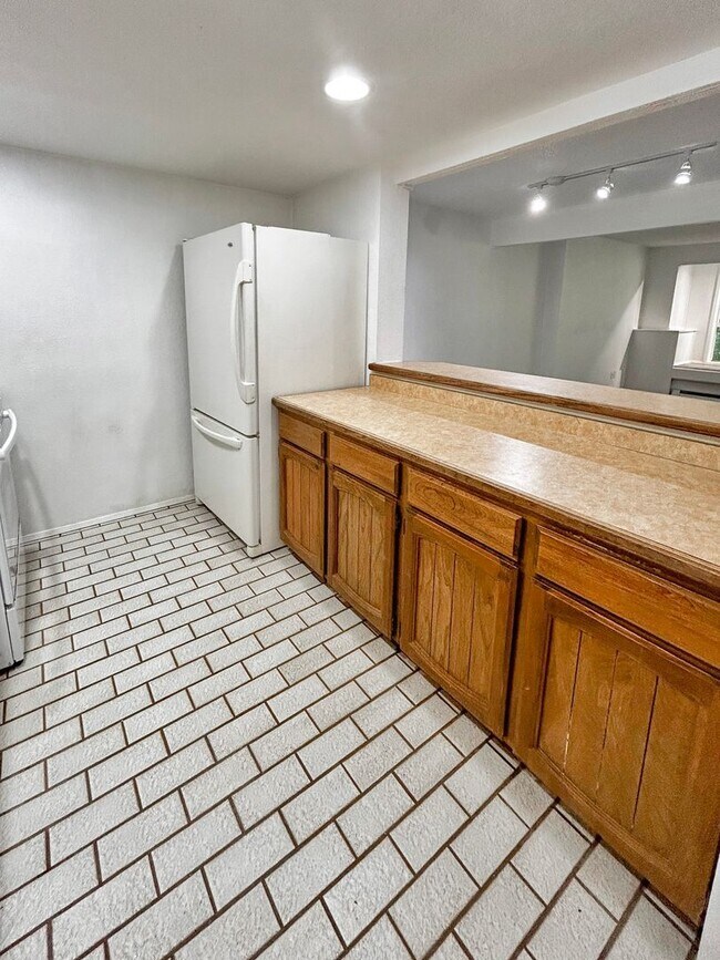 Photo - 2Bd/1.75Ba Redmond Condo