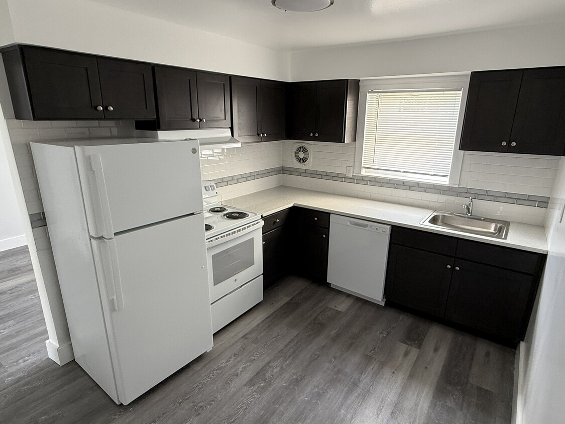Continental Gardens - 33 Willow Dr Ocean, NJ 07712 | Apartments.com