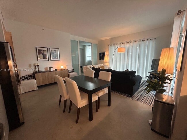 Foto del edificio - 234 NE 3rd St