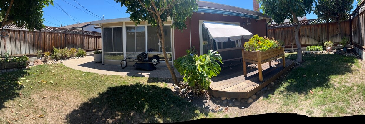 Backyard & sunroom - 3359 Mount Logan Dr