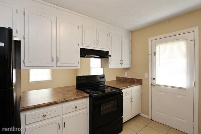 Building Photo - 3 br, 1 bath House - 1039 CLOVERDALE Street