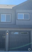 Building Photo - 1122 SE Catherine Way