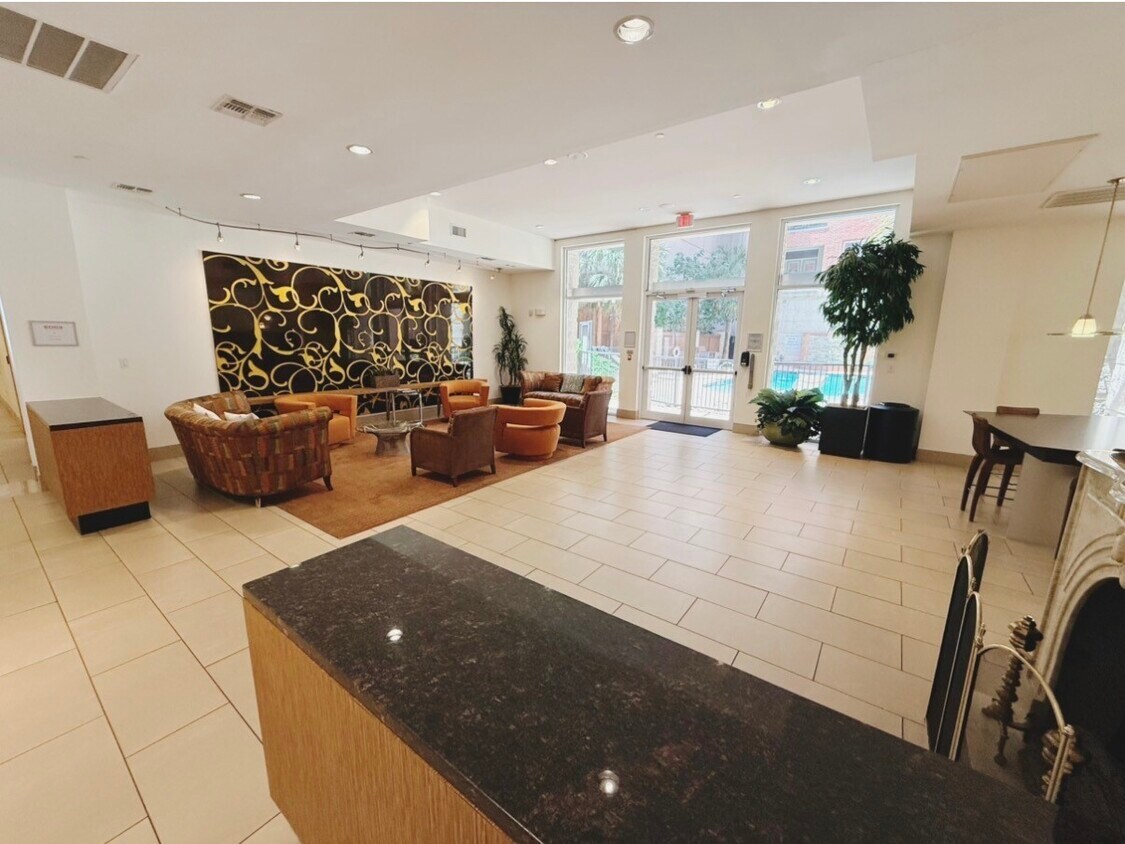 Foto del edificio - 300 St Joseph Pkwy