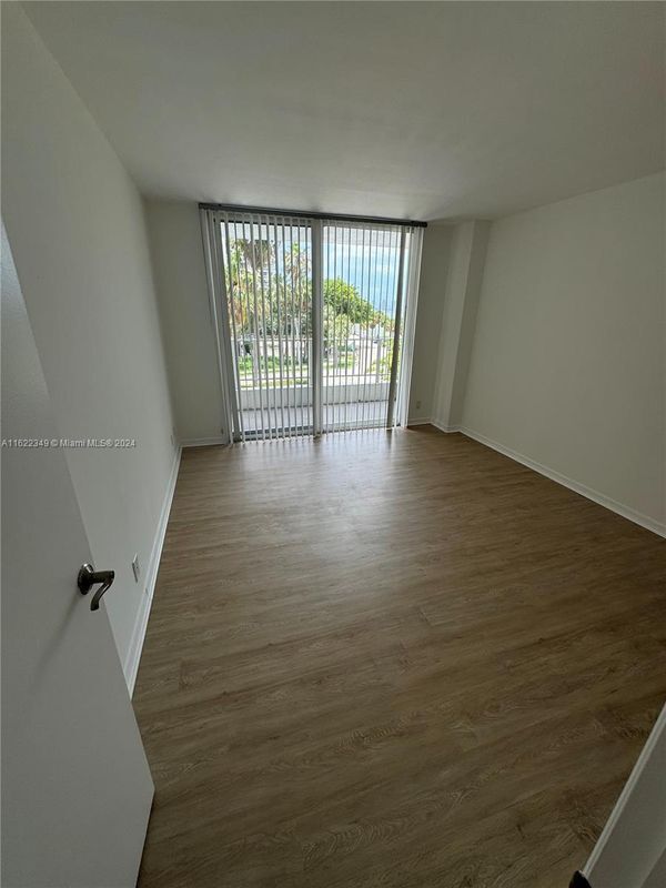 Foto del edificio - 200 SE 15th Rd