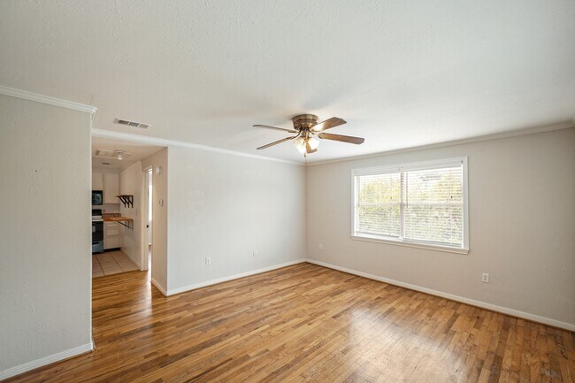 Foto del edificio - 1539 Hawthorne St