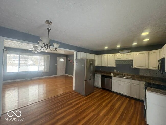 Foto del edificio - 8250 Union St