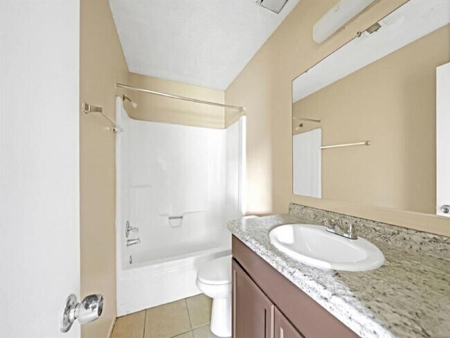 Foto del edificio - 10166 Inwood Hollow Ln