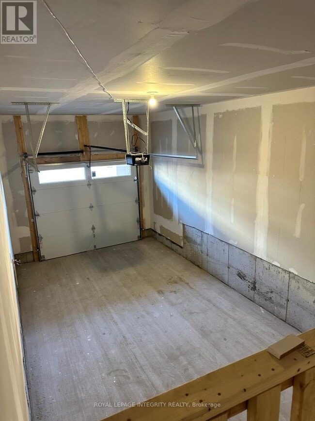 Photo du bâtiment - 70 Arinto Pl