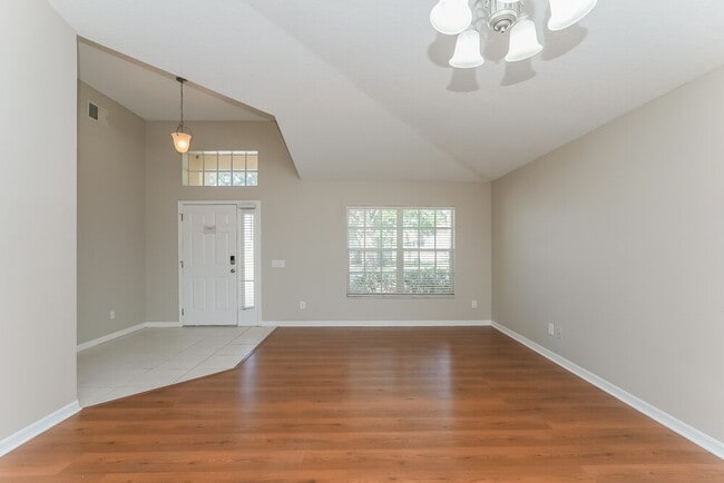 Building Photo - 3004 Prairie Iris Dr