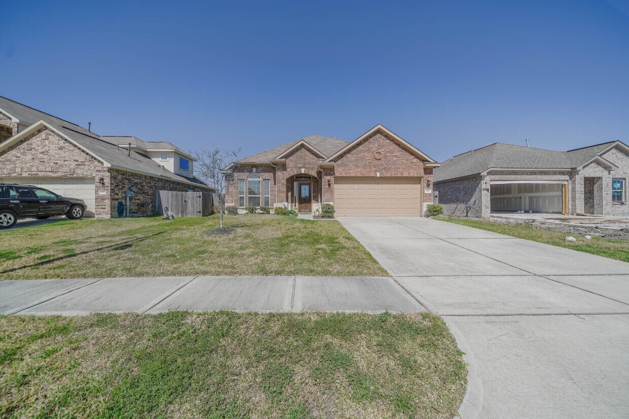 Foto principal - 3417 Fawnwood Dr