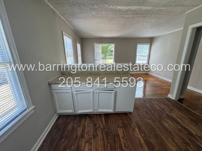 Building Photo - 1340 Pineview Rd