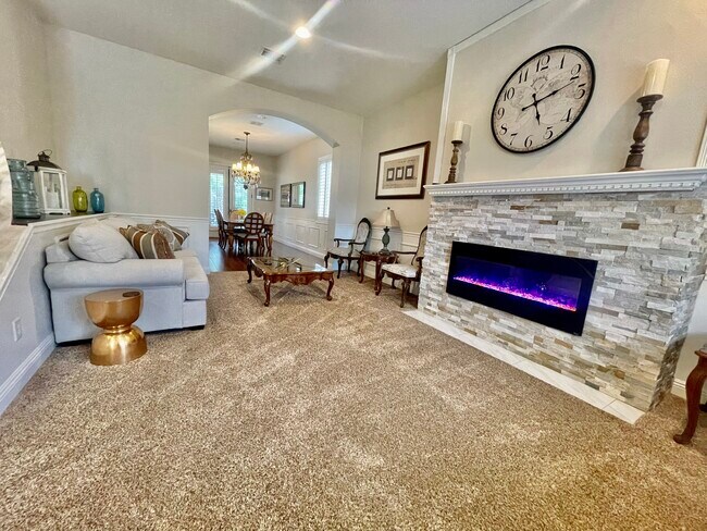 Foto del edificio - 331 W Sherwood Dr