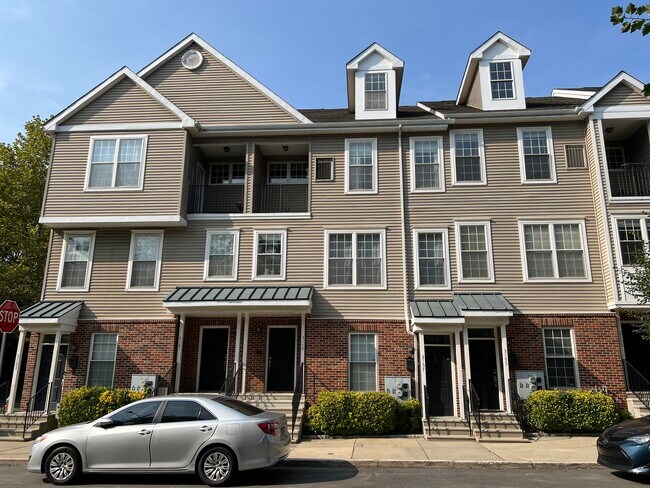 Foto del edificio - 3157 W Thompson St