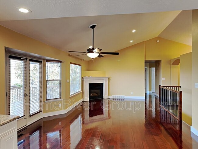 Foto del edificio - 1792 E Deerfield Cir