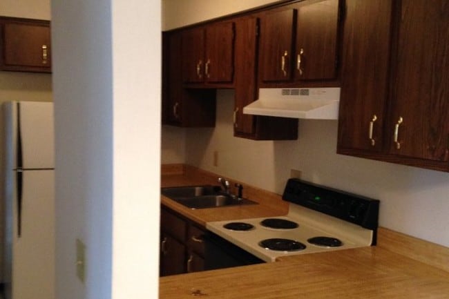 Concepto abierto - 904 E Airport Rd