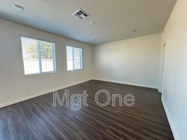 Building Photo - 14731 Gulfstream Ln