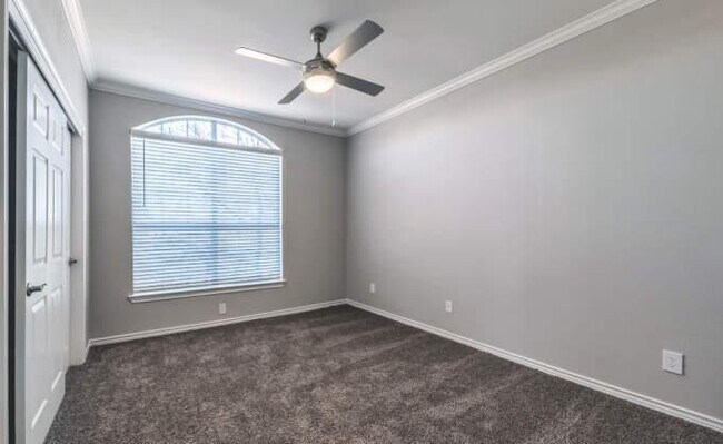 Building Photo - 2 bedroom in Dallas TX 75287
