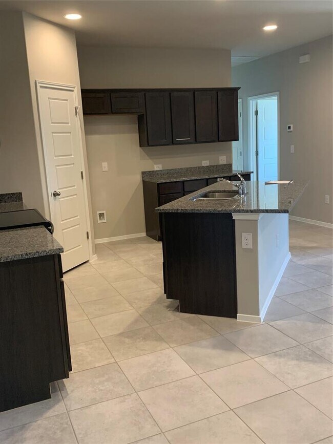 Foto del edificio - 202 Dodge Rd