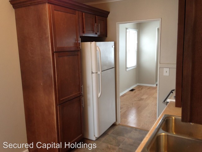 Foto del edificio - 3 br, 1 bath House - 2625 E. Dorothy Lane