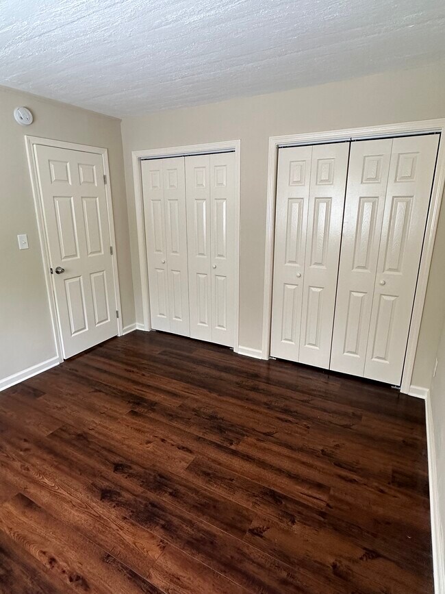 Foto del edificio - 668 Linwood Ave NE