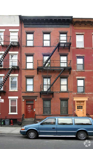 Primary Photo - 328 58th St