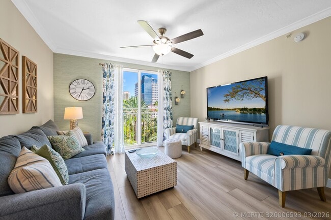 Building Photo - 720 S Sapodilla Ave