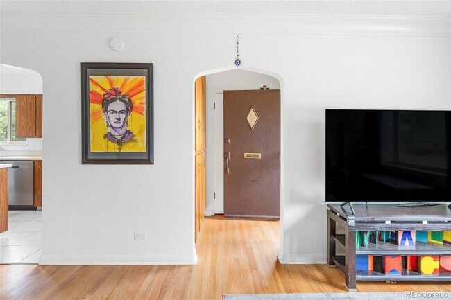 Foto del edificio - 4546 Lowell Blvd