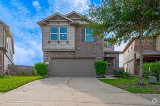 Building Photo - 16360 Oakside Hollow Ln