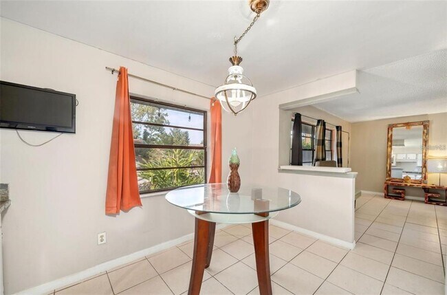 Foto del edificio - 5454 Decatur St
