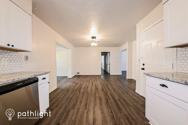 Foto del edificio - 2309 Gilbert Cir