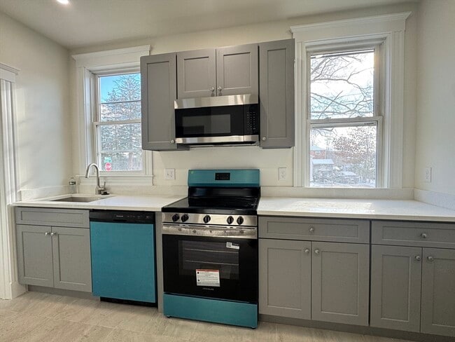 Foto del edificio - 39 Newbury Ave