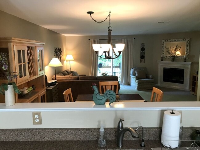 Foto del edificio - 101 Lexington Ct
