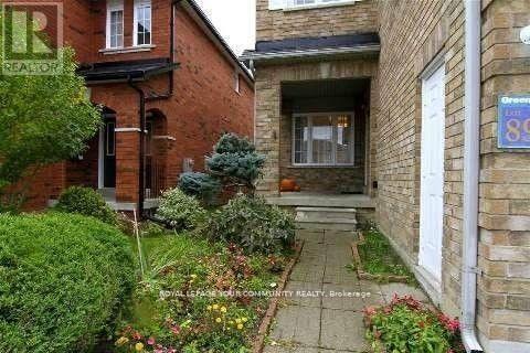 Building Photo - 41 Bridlepath St