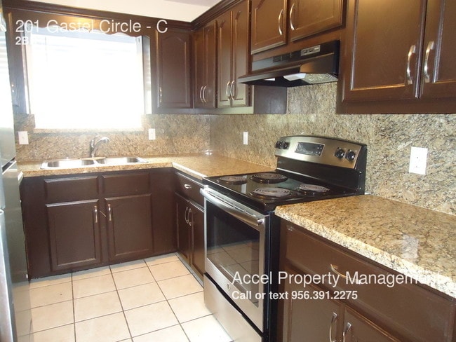 Building Photo - 201 Gastel Cir