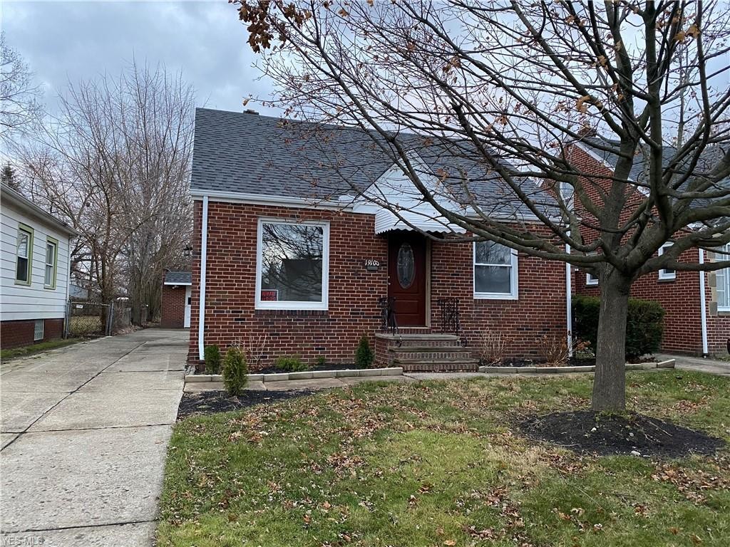 Foto principal - 19100 Pasnow Ave