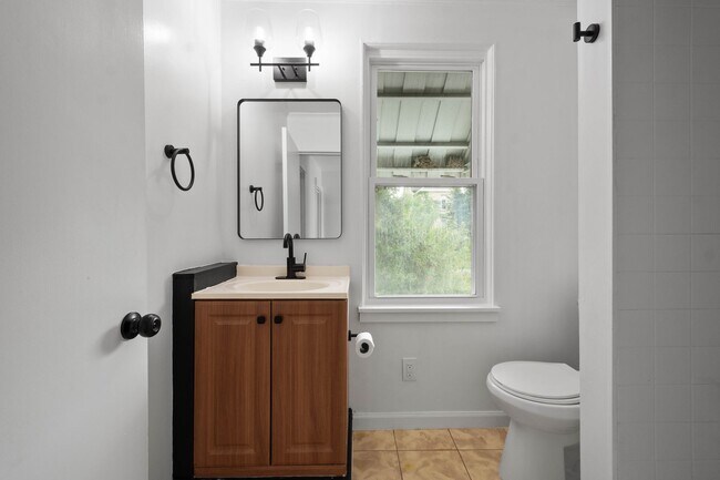 Foto del edificio - Stunning 3 bedroom home in Pittsburgh avai...