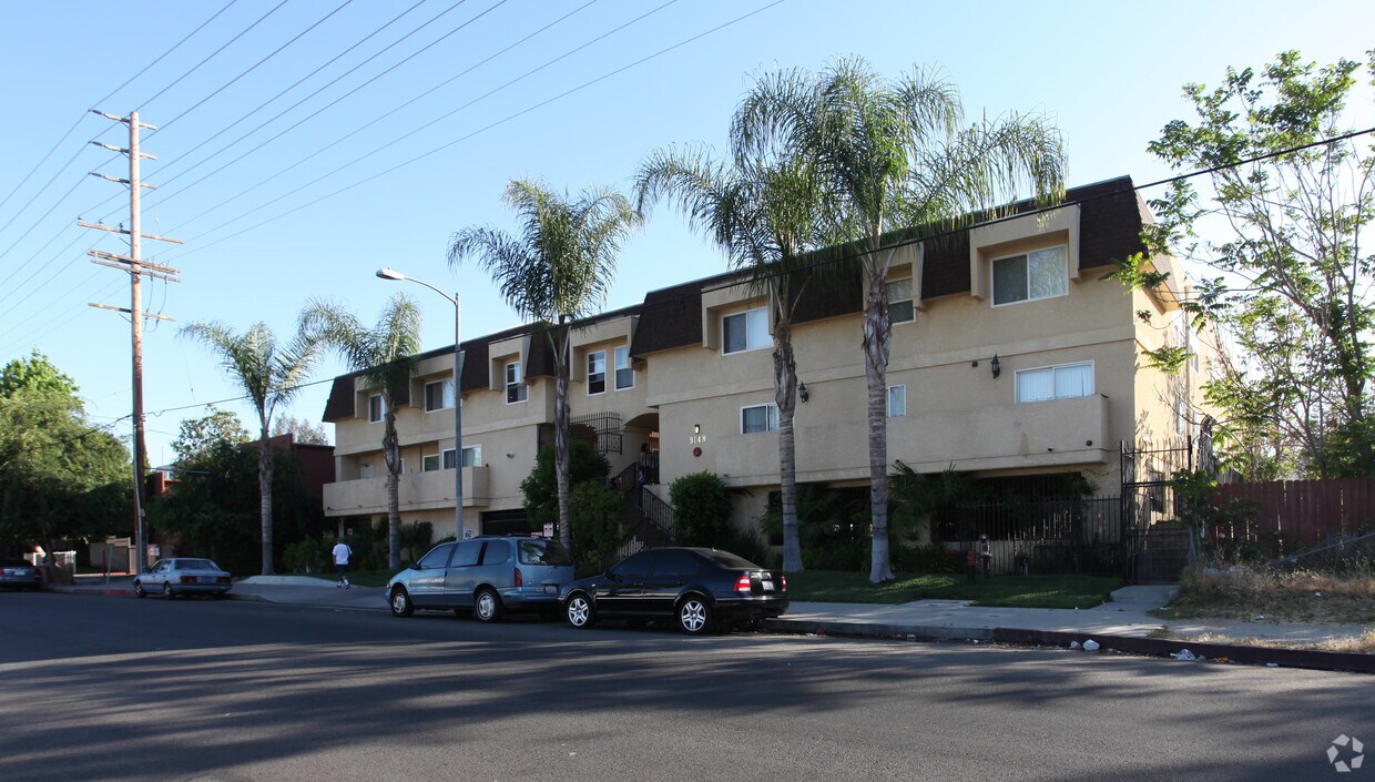 Primary Photo - 9148 Telfair Ave
