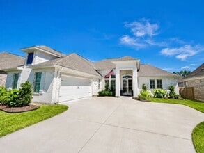 Building Photo - 1309 Pine Needle Ct