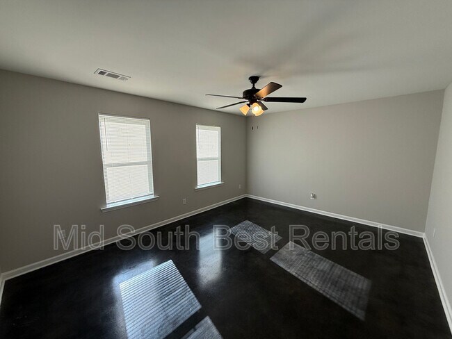 Foto del edificio - 2860 Nathan Ave