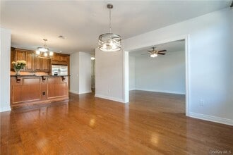 Building Photo - 101 Sheldrake Pl