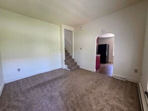 Building Photo - 348 Collyer St