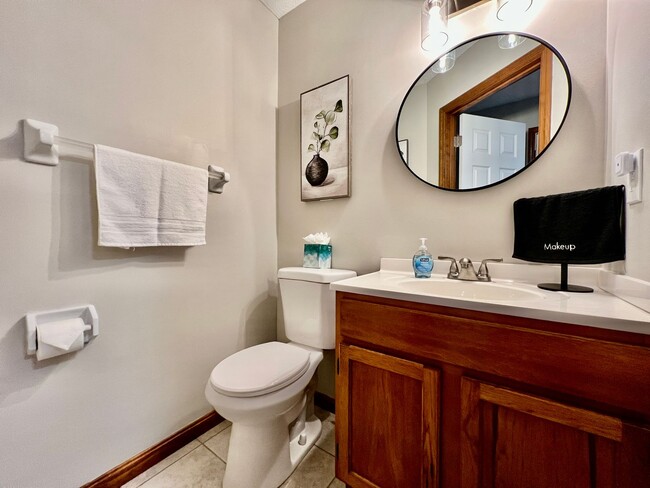 Foto del edificio - 3 bedroom attached home in Bethany