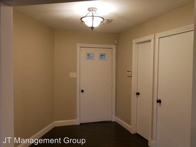 Building Photo - 3 br, 2.5 bath House - 39858 Meadowlark Drive