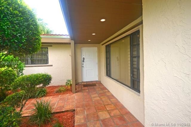 Foto del edificio - 5532 SW 1st Ct
